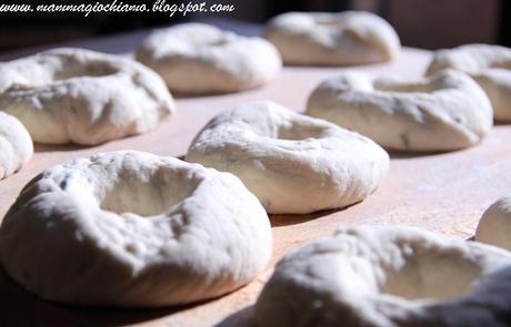 Bagels ovvero ciambelle ebraiche al rosmarino