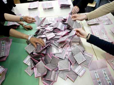 Elezioni politiche 2013: come votano gli italiani all'estero, circolare ministeriale