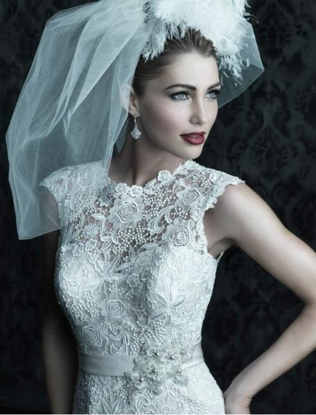 Bianco e toni pastello: l'abito da sposa si veste da sera nelle collezioni 2013