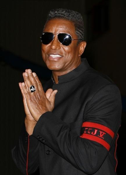 temusik jermaine jackson jermanie jacksun jackson 5 m j Il fratello di Michael Jackson cambia cognome in Jacksun