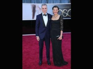 Daniel Day Lewis con la moglie Rebecca Miller, entrambi in Dolce & Gabbana