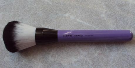 Review - Neve Cosmetics Glossy Artist Brushes