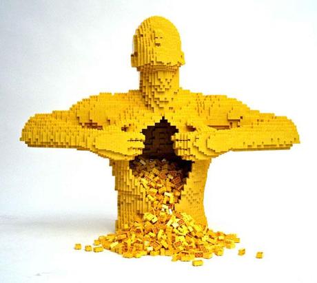 L’artista che crea capolavori con i mattoncini LEGO