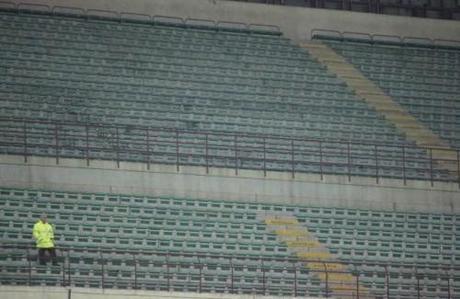 Il problema degli stadi vuoti in Italia cerulli stadio e1355253344307 Il problema degli stadi vuoti in Italia
