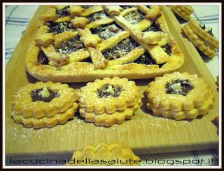 Crostata e biscotti con frolla all'olio