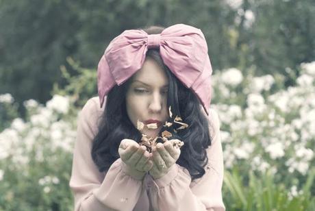 Bows: on headbands Bows: on headbands