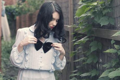 Bows: on headbands Bows: on headbands