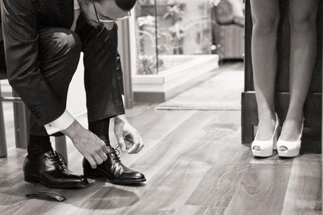 Matrimonio civile simply chic: colore viola per la sposa 1