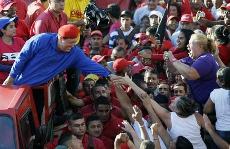 Chavez coi suoi sostenitori