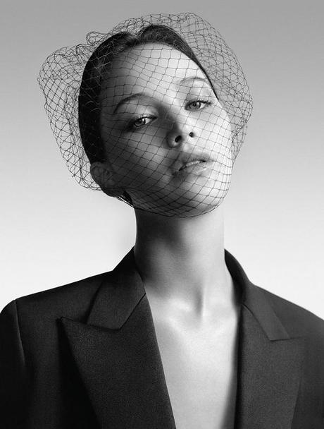 AD CAMPAIGN | Jennifer Lawrence è la nuova testimonial della borsa Miss Dior