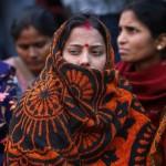 India, nuovo caso di violenza: ragazza di 19 anni stuprata e derubata