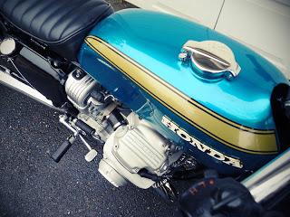 Custom Honda CB750 on vintage Shinko tyres