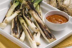 Grilled spring onions by Patty Orly