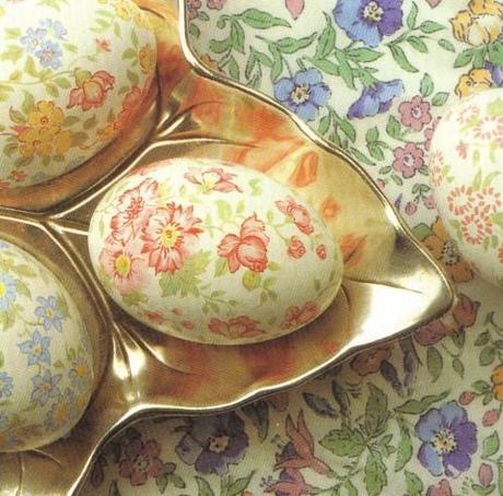 Uova decorate con fantasia
