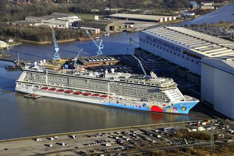 Pronta a raggiungere il mare aperto Norwegian Breakaway, nuova Ammiraglia di Norwegian Cruise Line