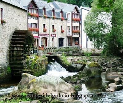 LUOGHI DA NON PERDERE ... PONT-AVEN ...... IL RIFUGIO DI GAUGUIN ... LUOGHI DA NON PERDERE ... PONT-AVEN ...... IL RIFUGIO DI GAUGUIN ...
