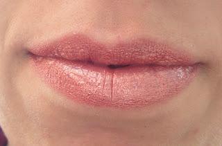 Nyx--Review prodotti labbra: Lipstick e Gloss