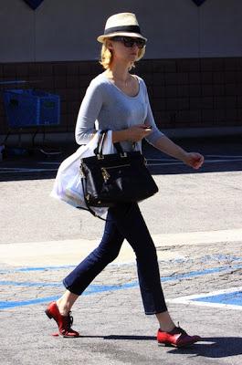January Jones : In or OUT Lady?