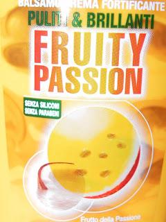 Garnier Fructis Fruity Passion - Balsamo crema fortificante con Frutto della Passione rivitalizzante + Cocco addolcente