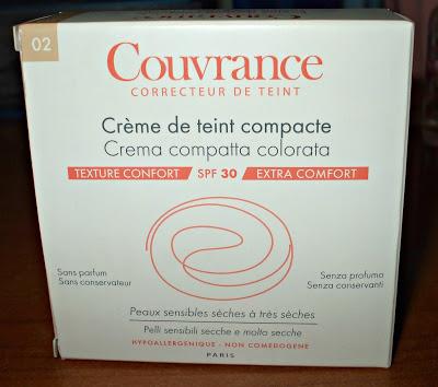 Review: Fondotinta compatto Couvrance di Avene.