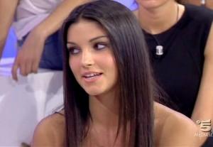 Andrea preferisce di gran lunga Teresa... Andrea preferisce di gran lunga Teresa...