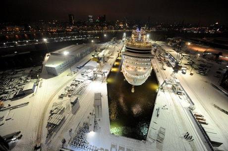 Queen Victoria in dry dock ad Amburgo