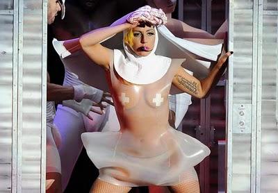 Dio è donna! God Gaga a Milano!