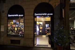 a.testoni a Singapore e Sermoneta gloves a Milano / a.testoni in Singapore and Sermoneta gloves in Milan