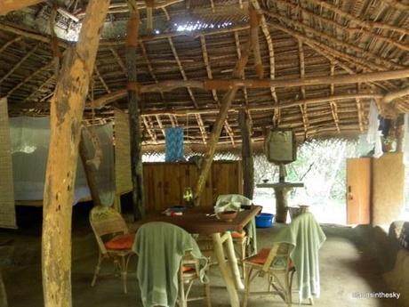 The Mudhouse - messy family hut The Mudhouse: quality, machang!