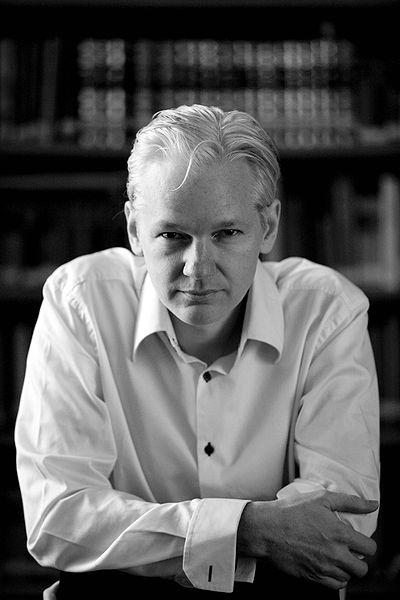 JULIAN ASSANGE E' STATO ARRESTATO