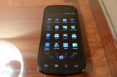 nexusshands80016 Google Nexus S: ecco le prime foto live ed un video