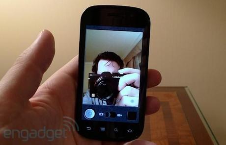 nexusshands653 1291707805 Google Nexus S: ecco le prime foto live ed un video