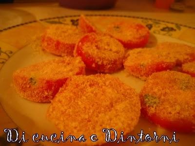 Leggere e veloci fette di pomodoro in gratin Leggere e veloci fette di pomodoro in gratin