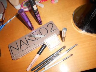 Make up day to night Naked 2 palette (e mini review)