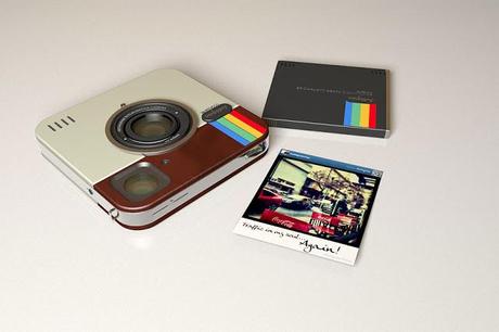 LIFESTYLE / SOCIALMATIC CAMERA LIFESTYLE / SOCIALMATIC CAMERA