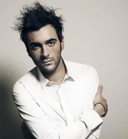 MARCO MENGONI TRADIZIONALISTA SU VANITY FAIR 