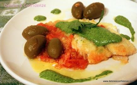 Filetti di platessa con salsa alle olive verdi e pesto di rughetta