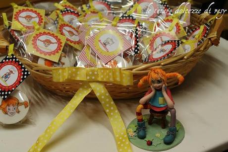 Pippi Calzelunghe cake topper e biscotti decorati