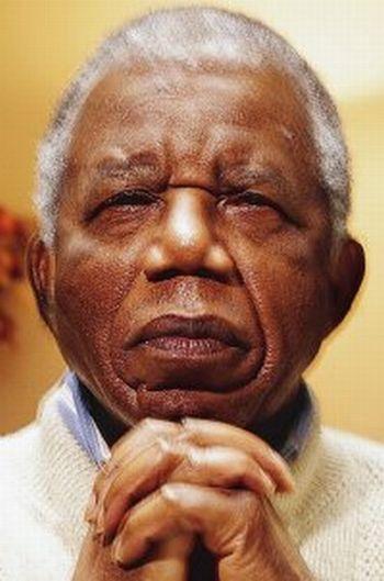 Chinua Achebe 7