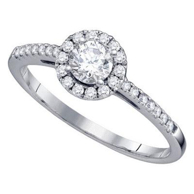 Engagement rings: un diamante è per sempre.
