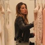 Aida Yespica shopping da Gio Moretti a Milano06