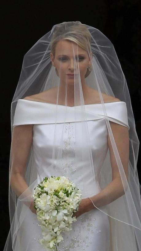 FINCHE' MODA NON CI SEPARI: storia dell'abito da sposa