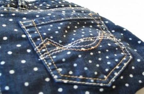 DIY Anthropologie-Inspired Polka Dotted Jeans