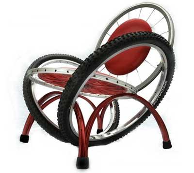 Bike Design: Tavoli, sedie e sgabelli creati con pezzi di bicicletta