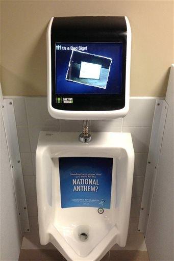 Baseball USA: all’interno di uno stadio orinatoi con videogam! Baseball USA: all’interno di uno stadio orinatoi con videogam!