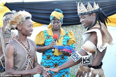 IN SUD AFRICA IL PRIMO MATRIMONIO GAY IN UNA TRIBU' ZULU