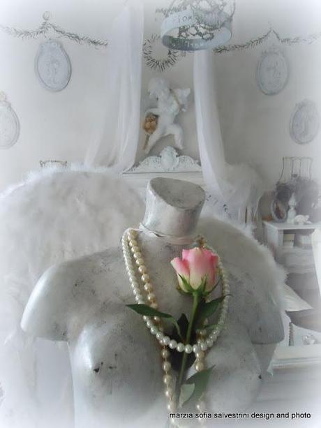 I dieci comandamenti ...per la nascita di uno stile. I dieci comandamenti ...per la nascita di uno stile.