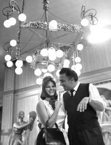 Claudia Cardinale and Federico Fellini during the production of FEDERICO FELLINI'S 8 1/2, 1963.