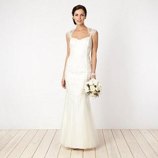 Abiti da sposa economici...avete mai pensato di comprarli a Londra??