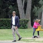 Alessandro Preziosi porta al parco la figlia Elena02